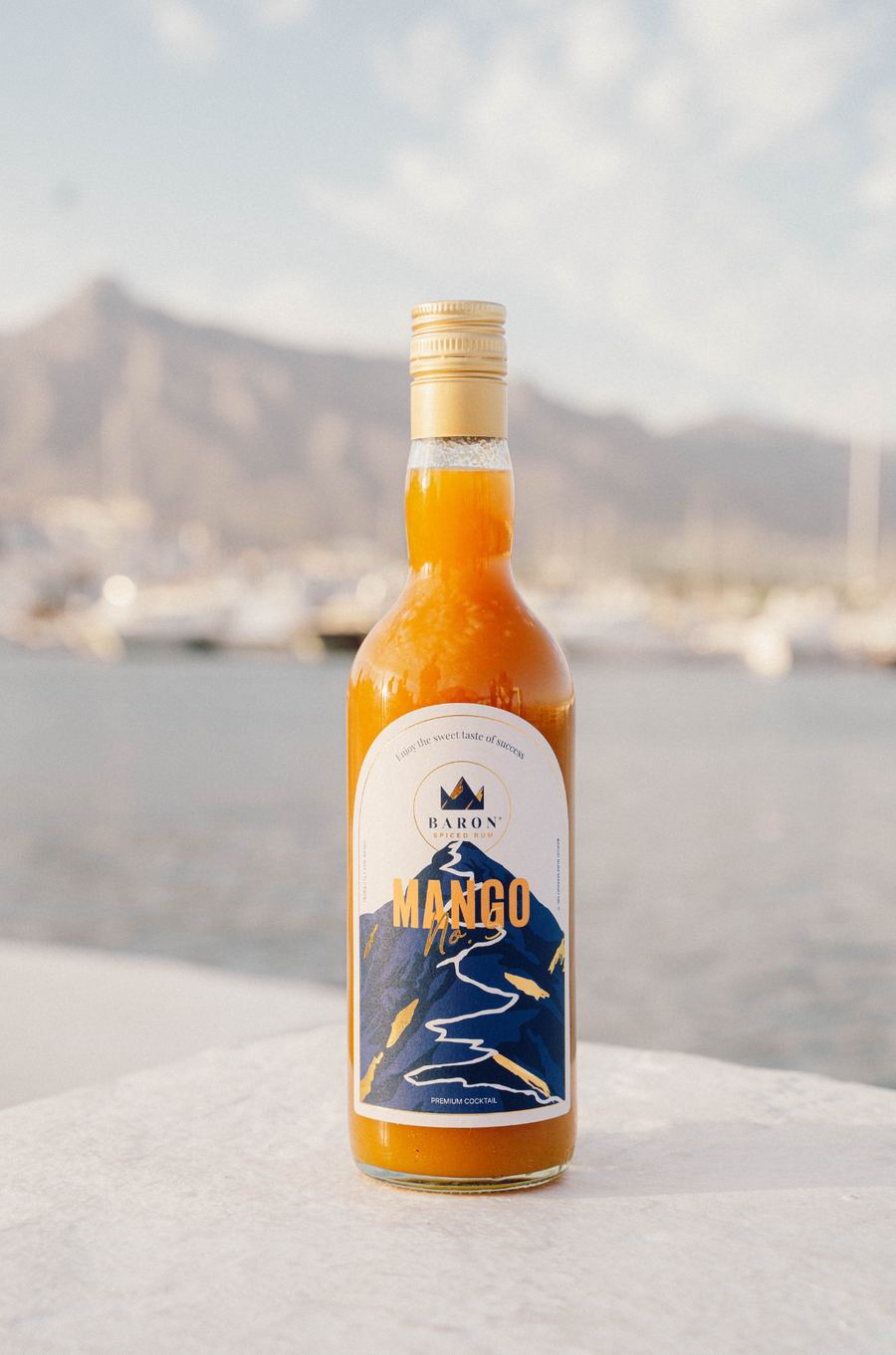 Baron Mango No.5 aan de haven